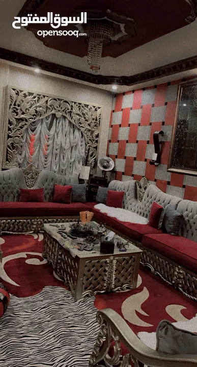 أثاث مستعمل بحالة جيدة