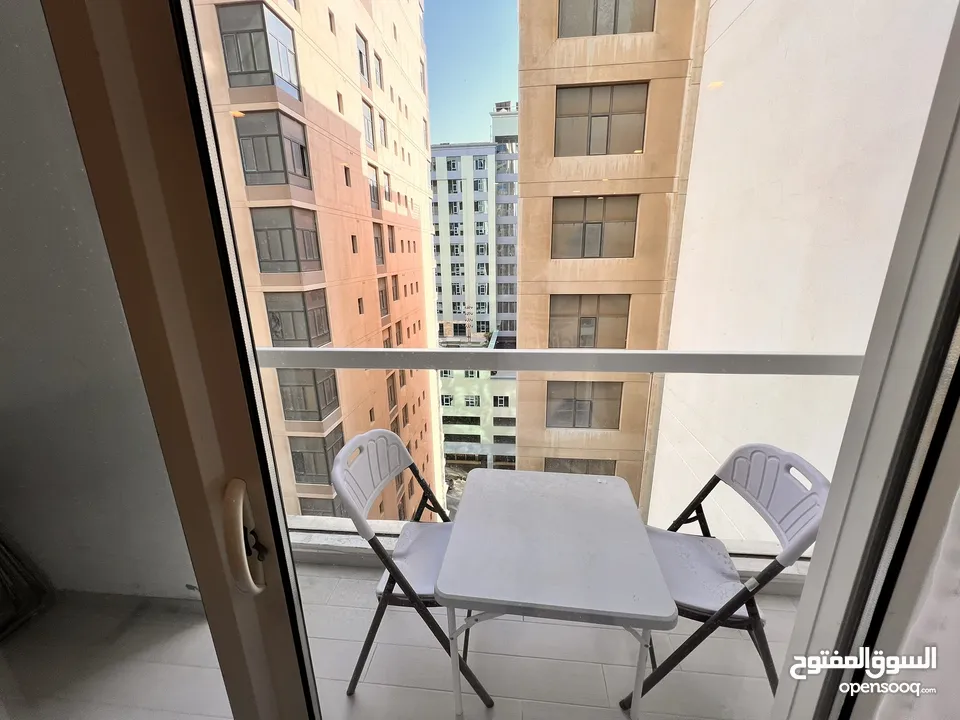 للايجار في الجفير استوديو راقي مفروش مع بلكونه  For rent in Juffair beautiful studio with balcony