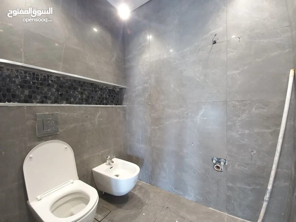 شقة للبيع في منطقة الدوار الرابع  ( Property ID : 36290 )