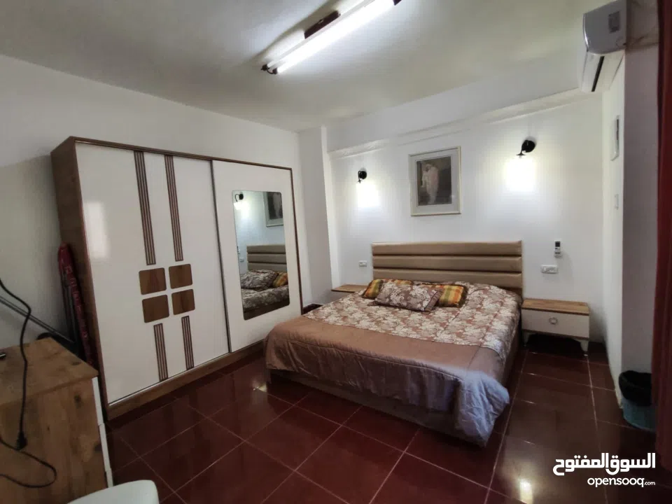 شقة صغيرة مفروشة للايجار في عين مصباح قرب بنك فلسطين المركزي