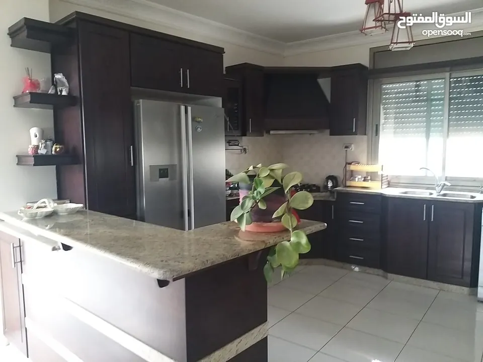 شقة مفروشة للبيع في رام الله