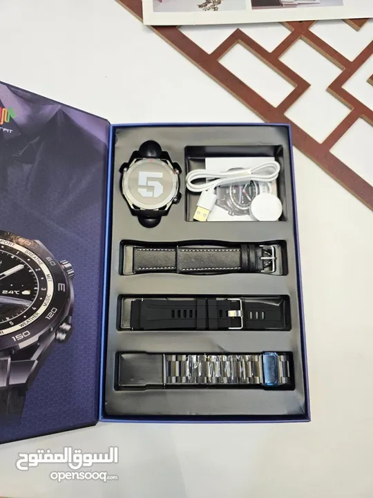 استمتع بالأناقة والتكنولوجيا مع ساعة HW5 Ultimate! لا تكتفي بساعة عادية، اقتني ساعة ذكية انيقه.