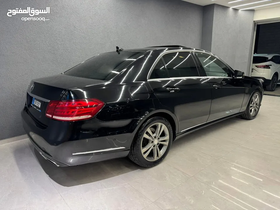 Mercedes Benz E200