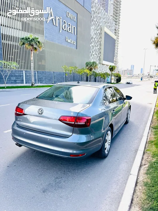 VOLKSWAGEN JETTA -2016 -2.0L V4-Grey-146,100km  SINGLE OWNER .WELL MAINTAINED FOR SALE