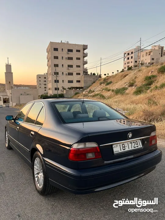 بي ام دبليو 520 موديل 2000 مالك واحد من الشركه بحاله الوكاله