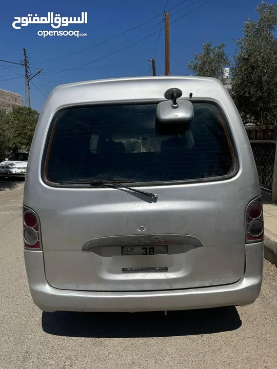 باص هونداي H100 2001 مع الرقم