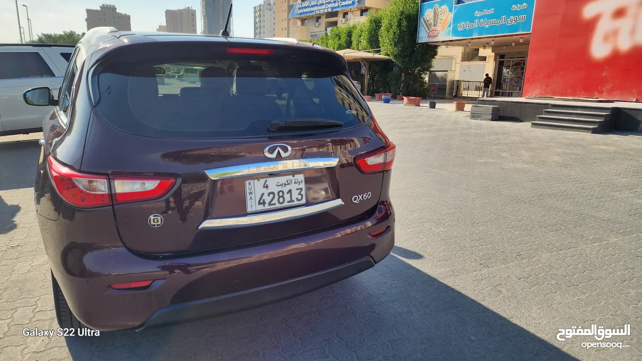 انفنتي qx60 للبيع موديل 2014 بحاله ممتازه.مالك اول عداد 61000