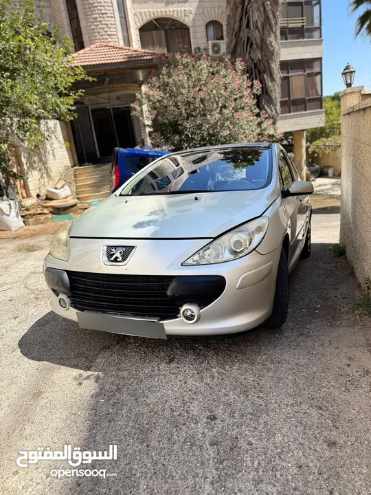بيجو 307 لون فضي