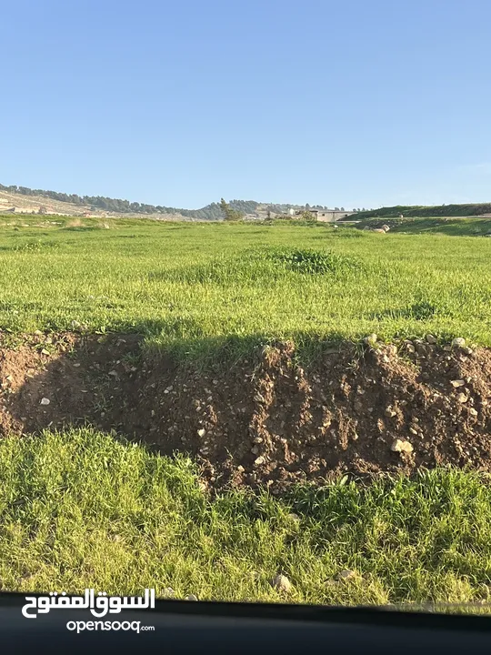 ارض للبيع جرش عنيبه بقوشان مستقل 3500متر مفروزه بقوشان مستقل اطلاله مميزه جدا جدا