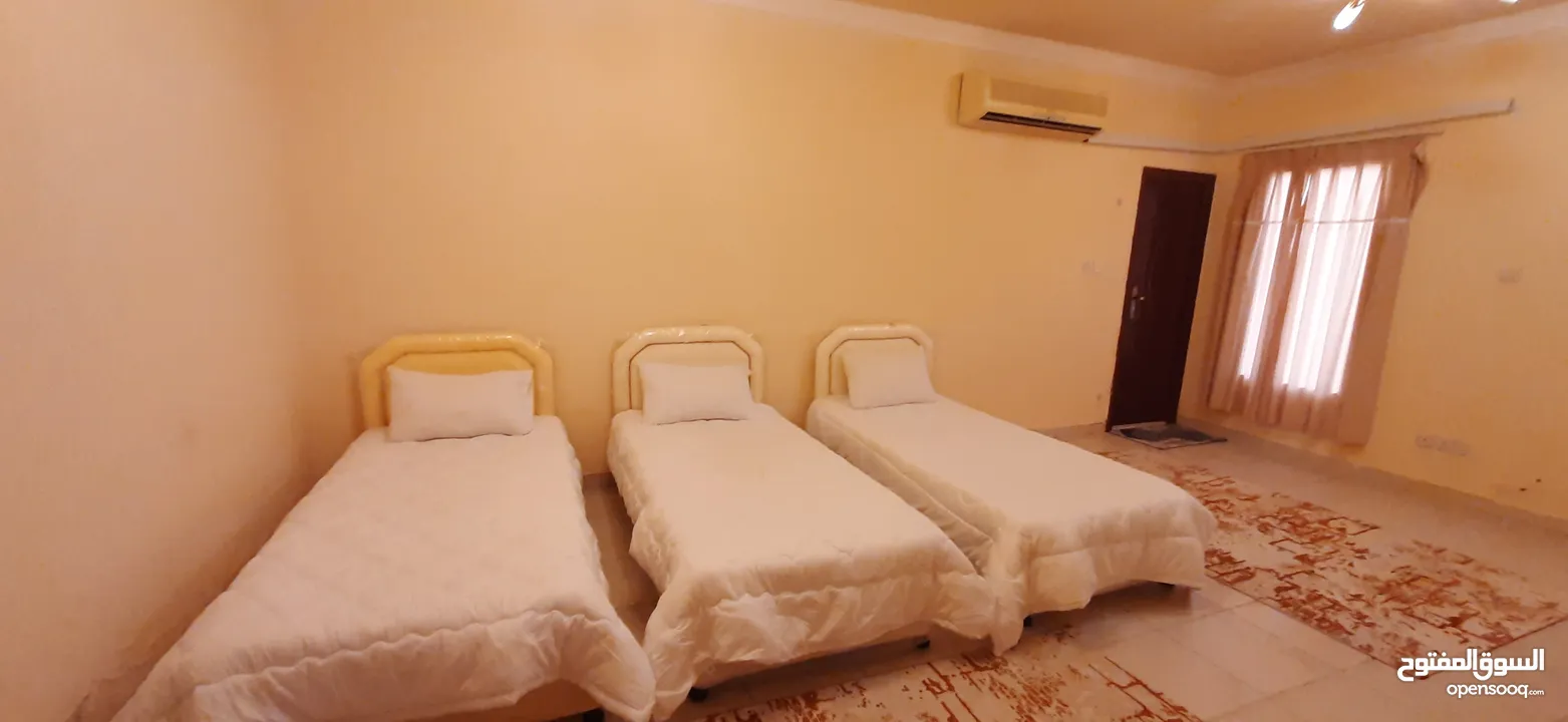 An offer for rent rooms in Azaiba