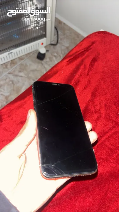 ايفون اكس اس للبيع