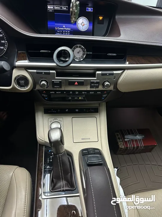 Lexus ES350 2016
