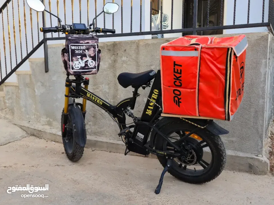 بسكليت كهرباء نوع ماسترو 60 فولت 26 أمبير 2000 ماطور البسكليت نظيف كل شي عليه شركة للمعني يراسلني