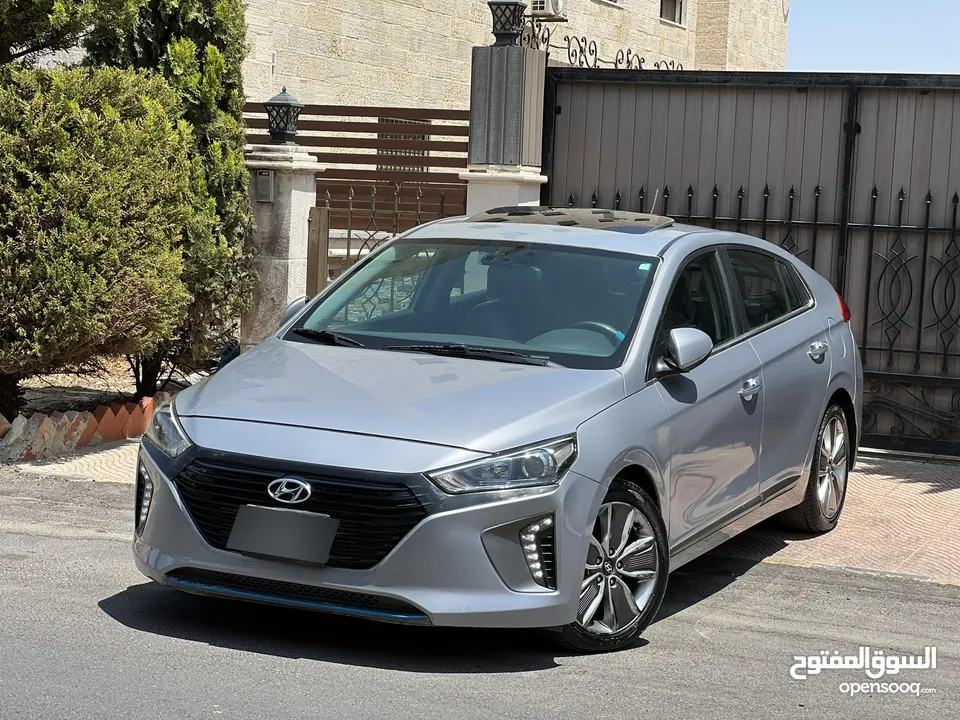 هيونداي ايونك موديل 2018 فحص ثلاث جيد 1 ضربه على الراس فل كامل