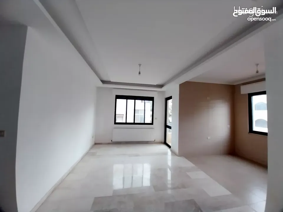 شقة بمساحة 140 متر للبيع في ام السماق  ( Property ID : 30702 )