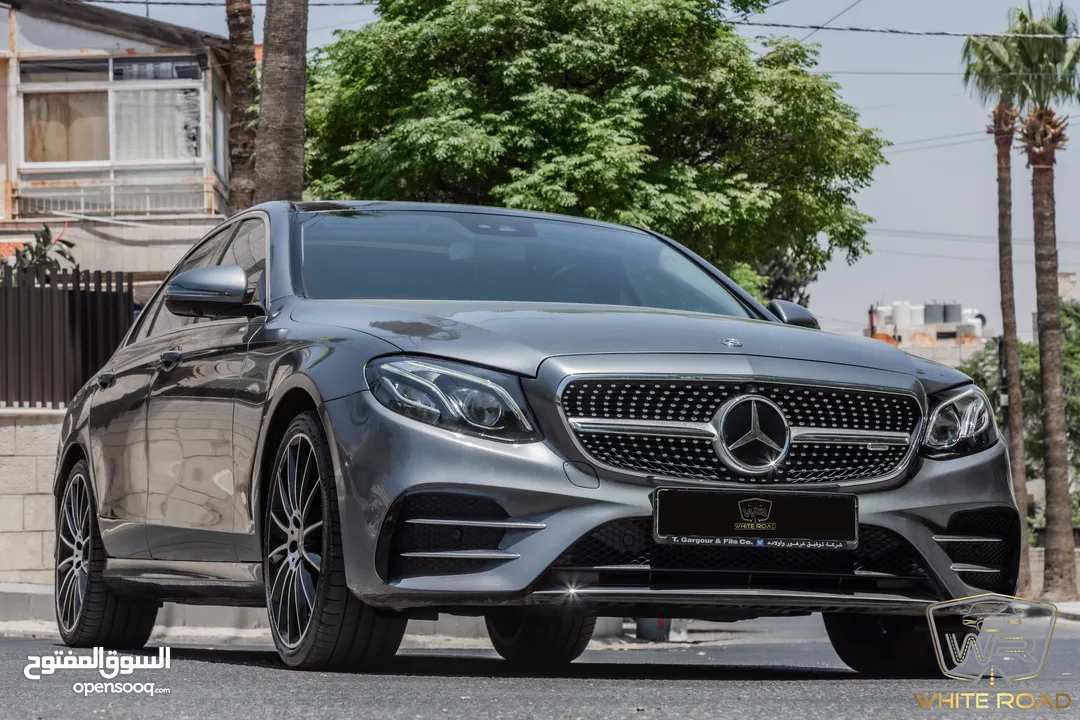 Mercedes E200 Amg kit 2017 Gasoline