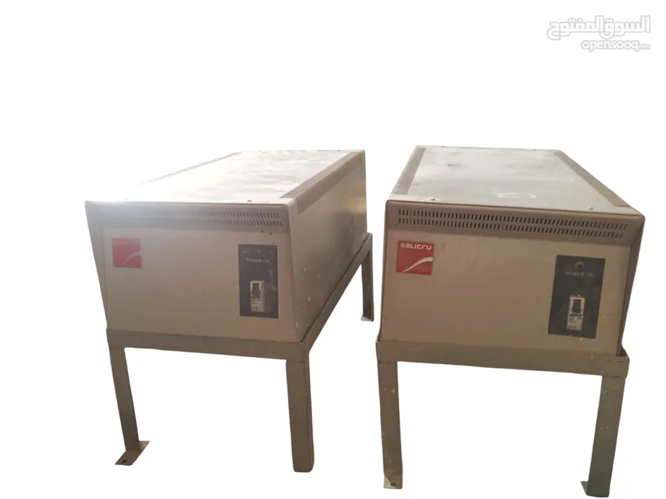 اجهزة تنظيم كهرباء عاليةVoltage Regulator القدره صناعه اسبانيه 10000 وات عدد 2 السعر للجهازين
