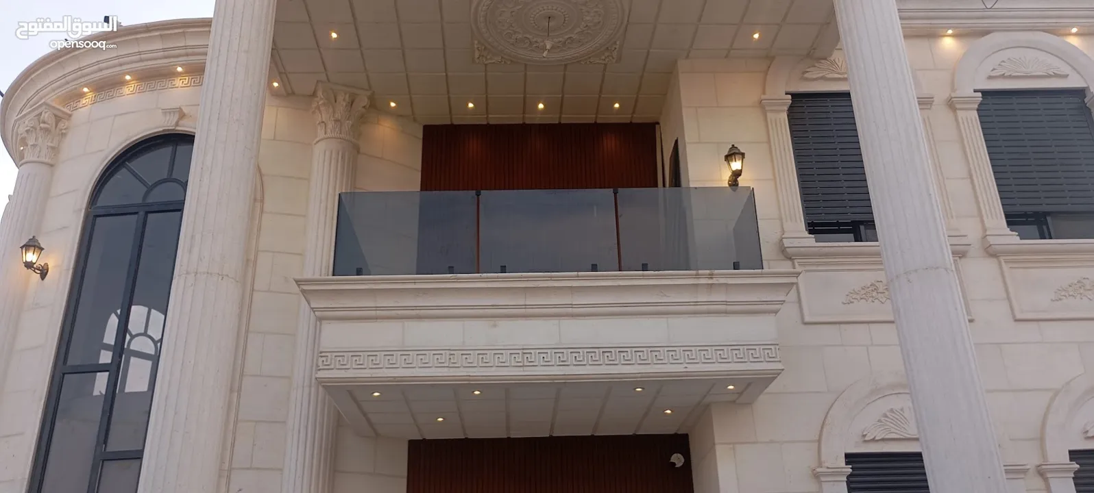 زجاج وألمنيوم