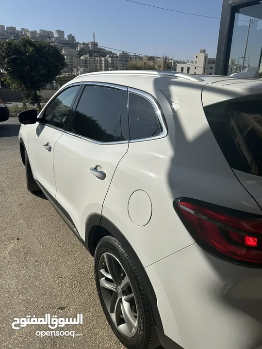 سيارة ام جي فل الفل