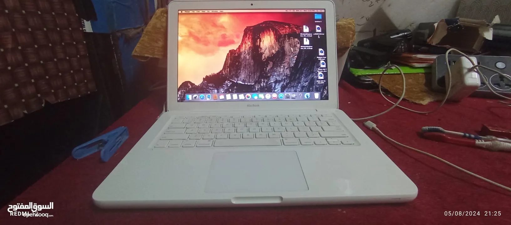 apple MacBook 2010 2gb ram +256gb