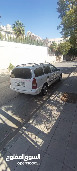 أوبل أسترا إستيشن