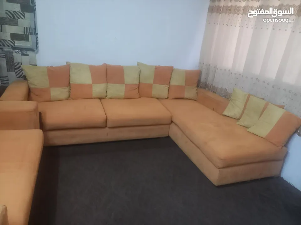 ثلاجتين وغساله فل وطقم كورنر بحاله جيده جدا