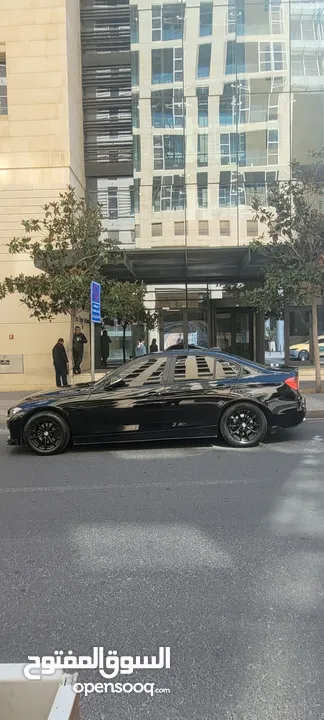 بي ام 320i محرك توين بور تيربو اصلي 2000cc ممكن البدل  من المالك مباشر