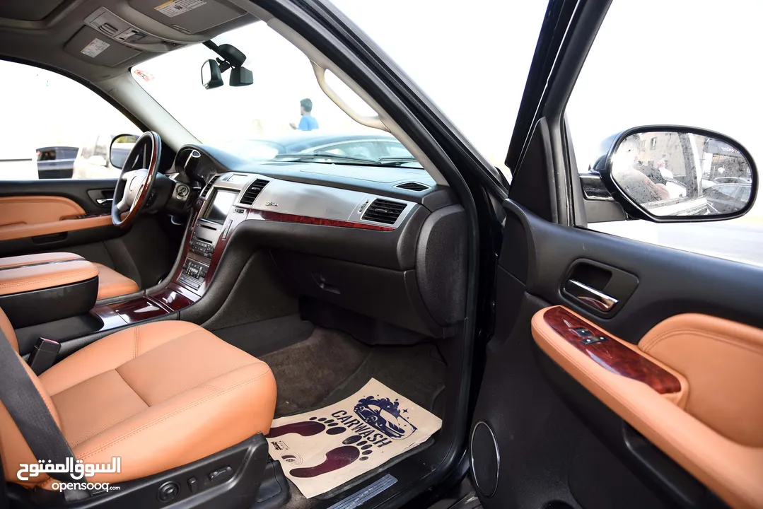 كاديلك سكاليد بلاتينيوم هايبرد بحالة ممتازة Cadillac Escalade Hybrid 2009