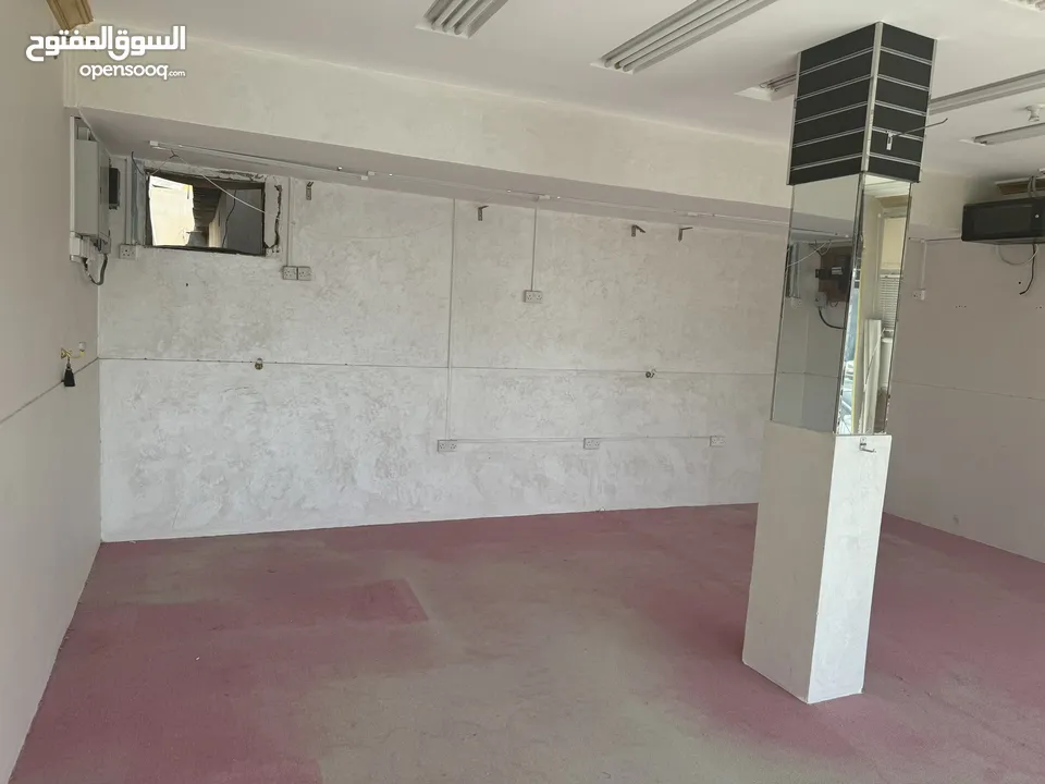 shop for rent in mearid 2 door