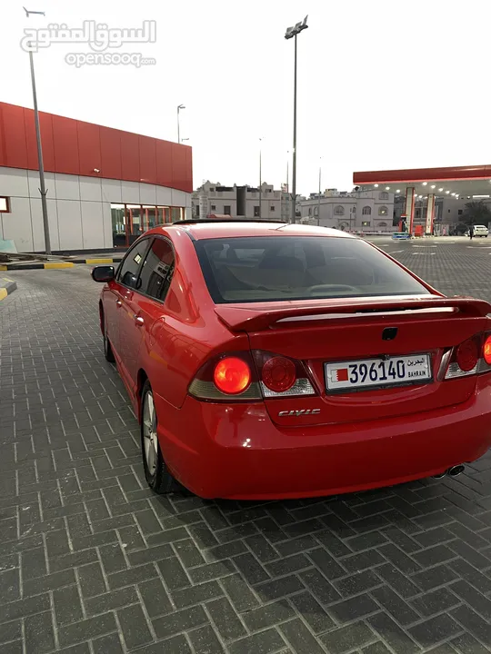 Honda Civic 2007 in excellent condition هوندا سيفيك 2007 بحاله ممتازه