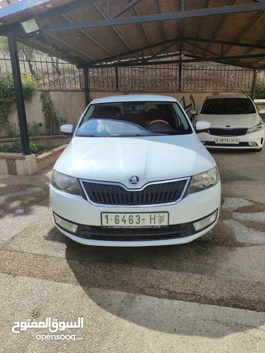 سكودا رابيد جير عادي