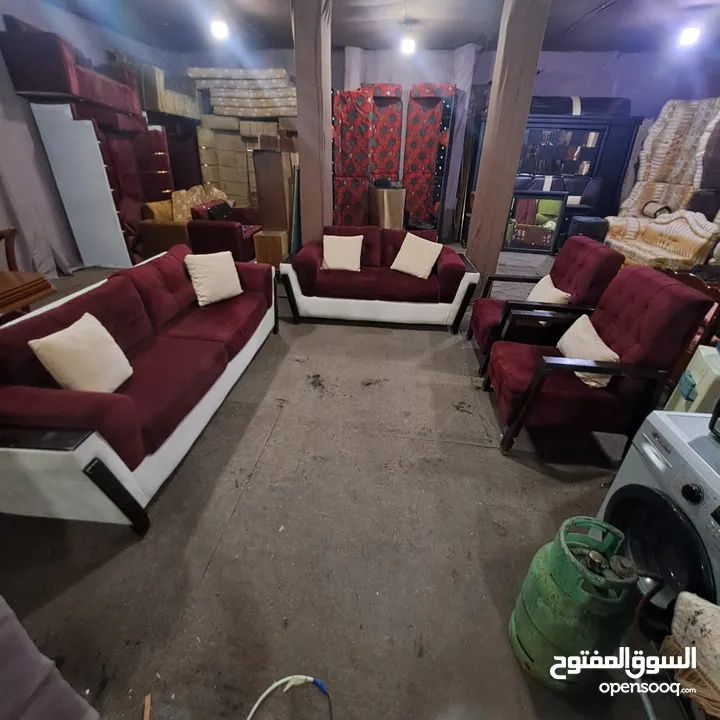 طقم كنب من ميداس 7 مقاعد زان وسويد بحاله ممتازه