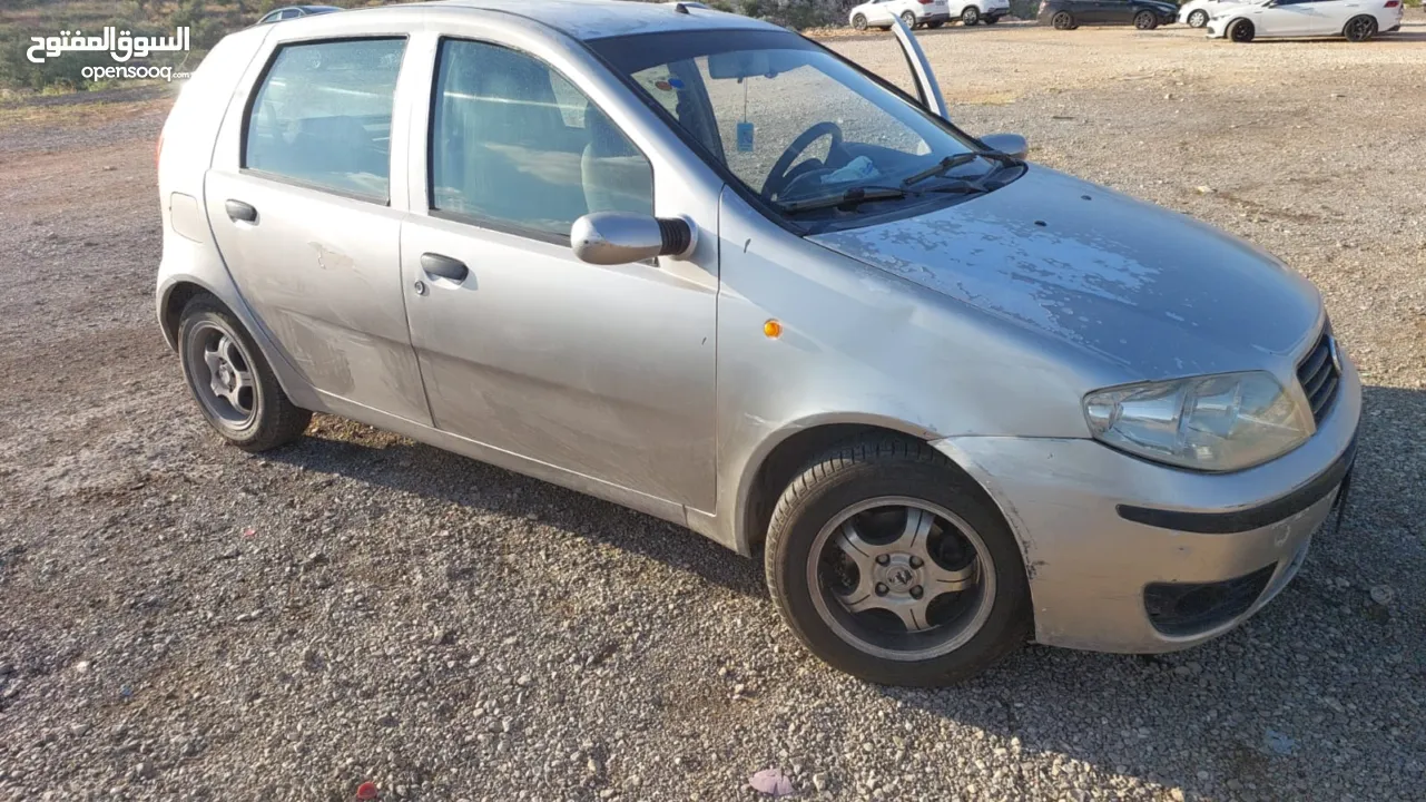 فيات بونتو 2005