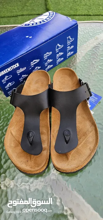 للبيع نعال BIRKENSTOCK مقاس 44 جديد