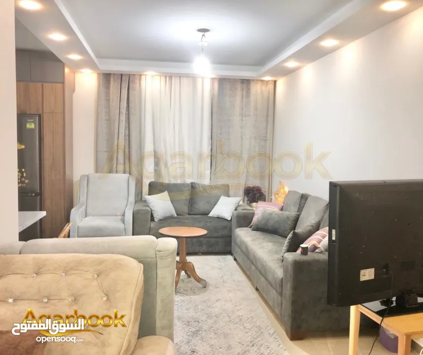 شقة سوبر ديلوكس بإطلالة مفتوحة للبيع  الطيرة – قرب السرية