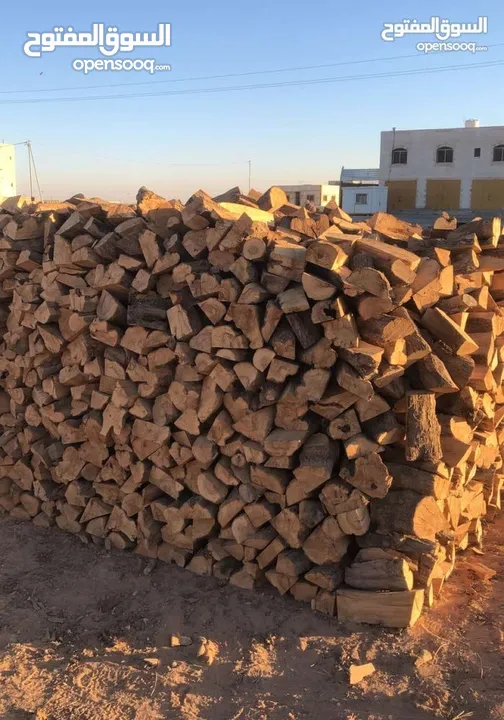 جميع انواع حطب ناشف والخضرا وقص الشجار