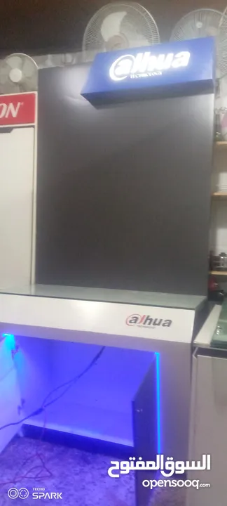 فاترينات محلات كاميرات مراقبة