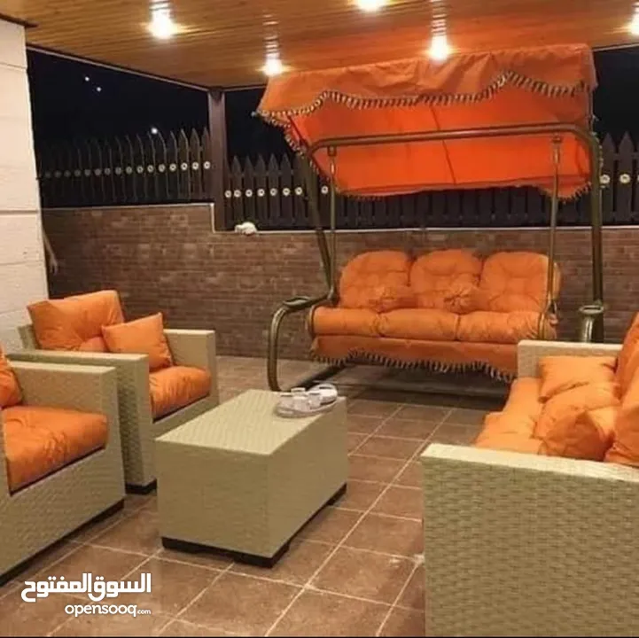 أطقم رتان 5مقاعد ب120 معو طاولة وسط تتوفر كل الالوان تقربيا