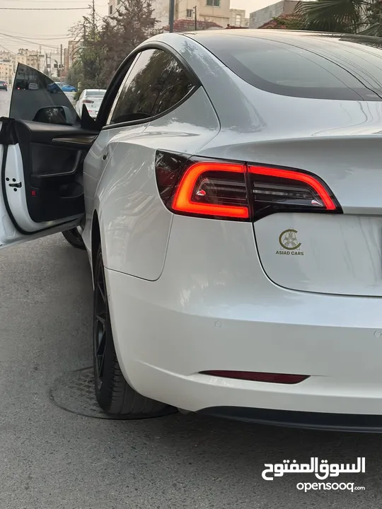 تسلا موديل 3 لون أبيض لؤلؤي 2022 Tesla model 3 . 2022