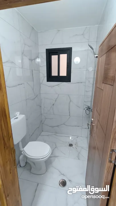 شقه للايجار الشهري 180 متر في دورا 1250 شهري