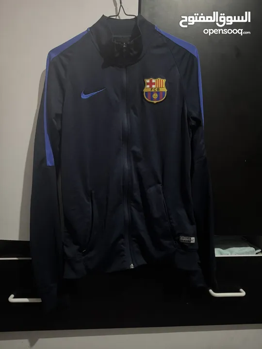 جاكيت برشلونة