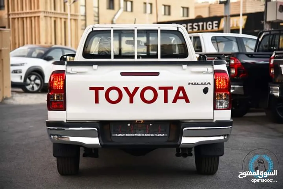 جير عادي Toyota Hilux 2023 عداد زيرو
