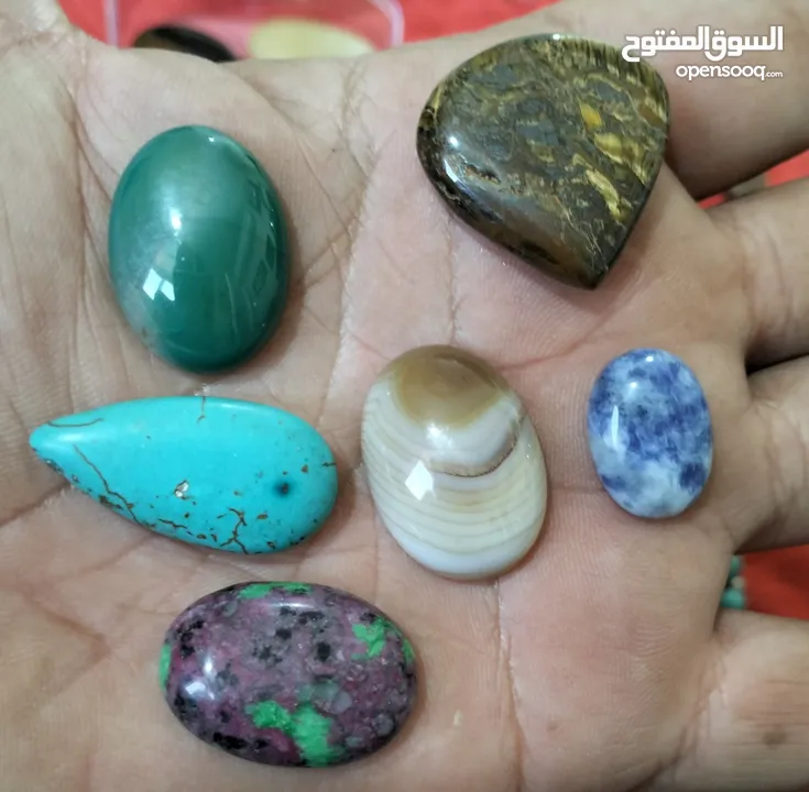 فيروز وعقيق طبيعي للمهتمين