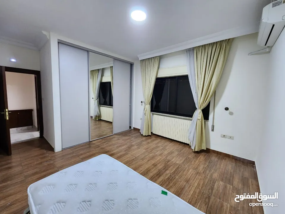 شقة أرضية طابقية للإيجار في عبدون الشمالي - ref : 14474