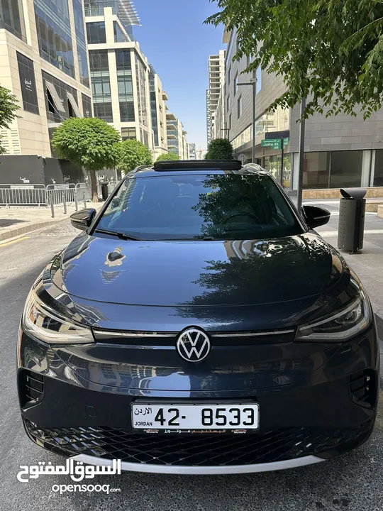 فوكس فاجن ID4 Crooz pro piano Black    2022وارد شركه البستنجي