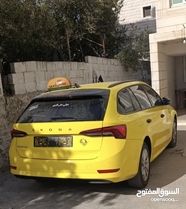 سكودا اوكتافيا ستيشن انتاج11.2020دهان اصفر جاهزة للعمومي فل اضافات بدون فتحة ماشية 33000الف كيلو