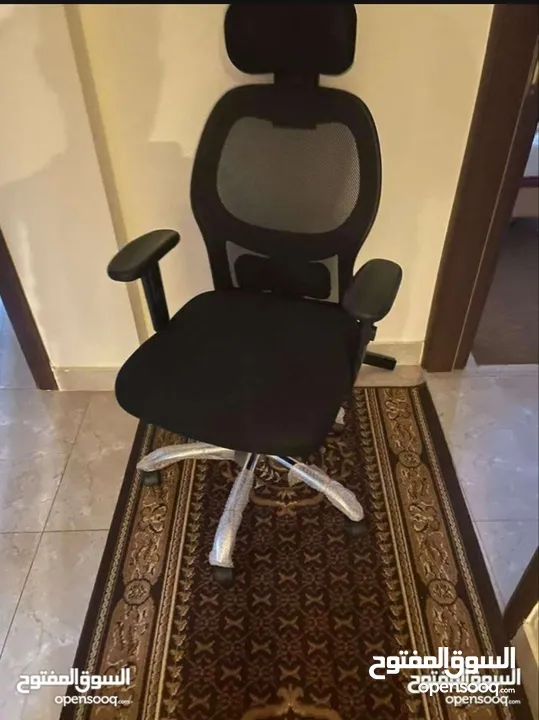 اجلس براحة و بأقل التكاليف كرسي مكتب طبي فاخر بمسند رأس كرسي متحرك متانه عالية من افخر الخامات