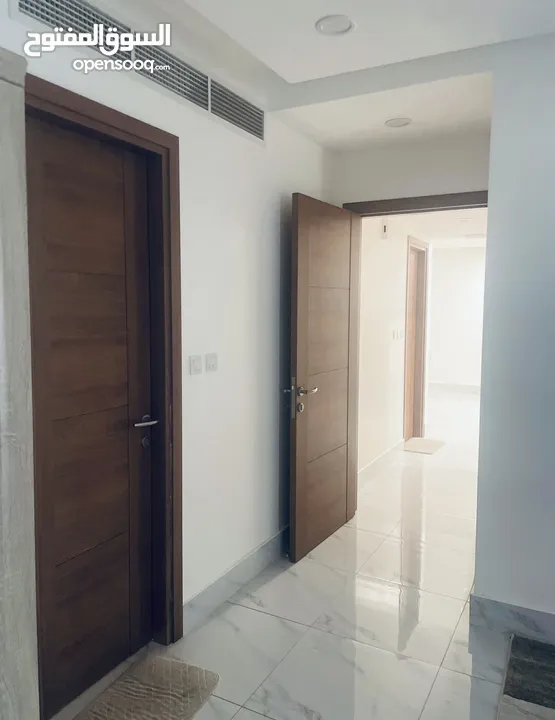 Flat for rent in Al Ghubrah Al Shamaliya on the sea next to the Chedi شقة للايجار في الغبرة الشمالية