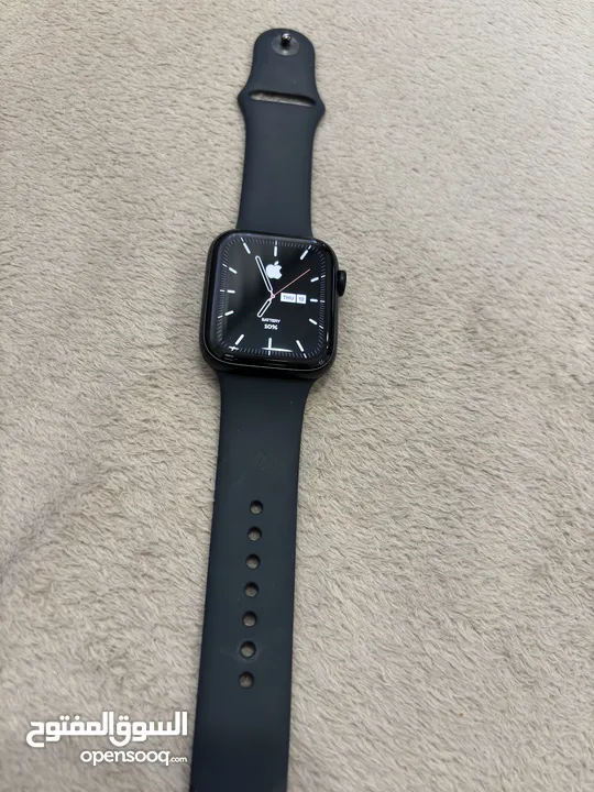 ساعة ابل SE2 44 mm Apple Watch se2 44 mm Black battery 100%