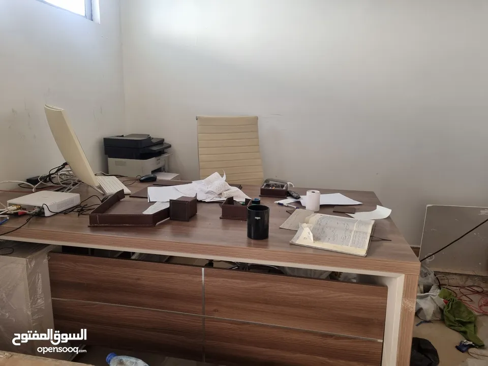 مكتب مدير قياس 180 بحاله الجديد